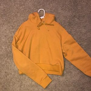 NWOT CROPPED HOODIE!
